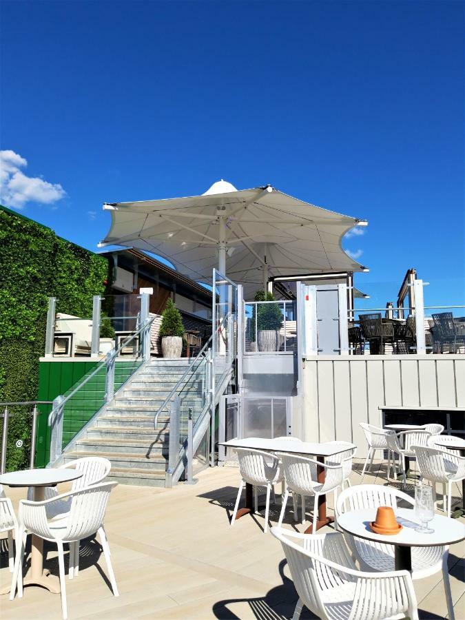Luxury 2019 8 Berth Caravan With Hot Tub @ Tattershall Lakes Экстерьер фото